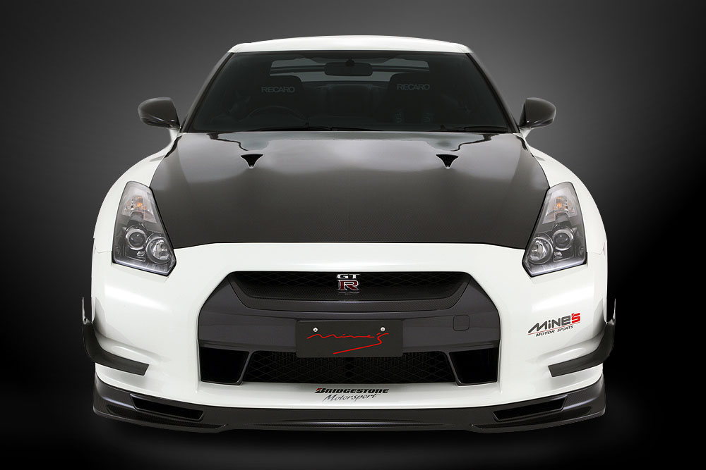 http://www.mines-wave.com/E_09/CATALOG/R35_GT-R/R35_Bonnet_a165_1000.jpg